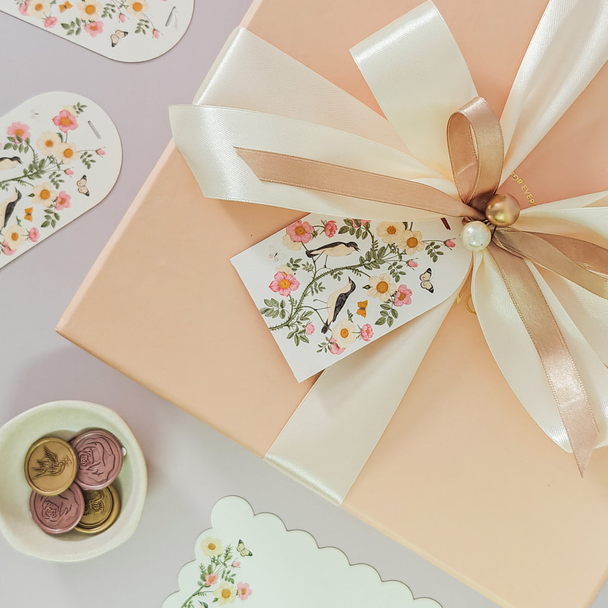 Ivory Blooms Gift Tags